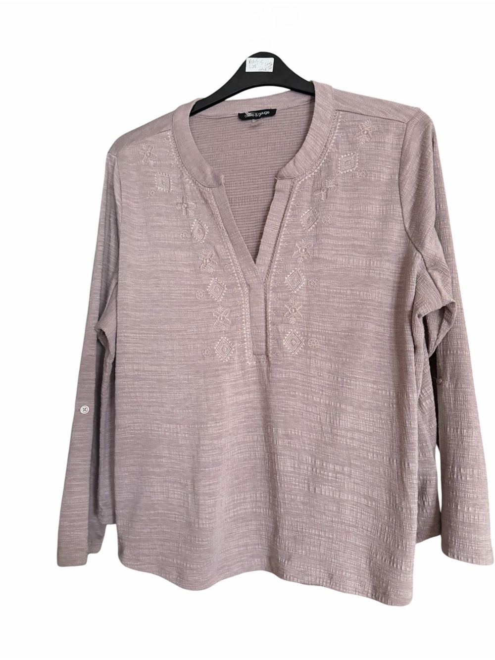 Cable & Gauge Blues Mauve Embroidered V-Neck Long Sleeve Top